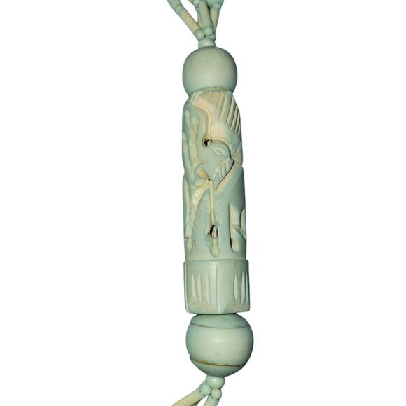 Vintage Beaded Necklace in light Green - Picture 2 of 5